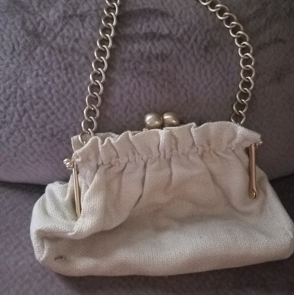 Cream and gold kiss lock handbag